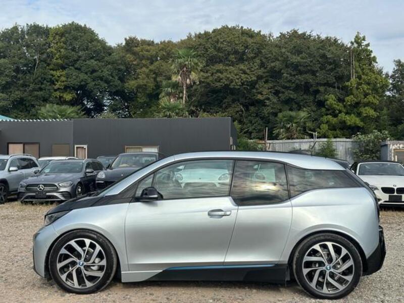 i3