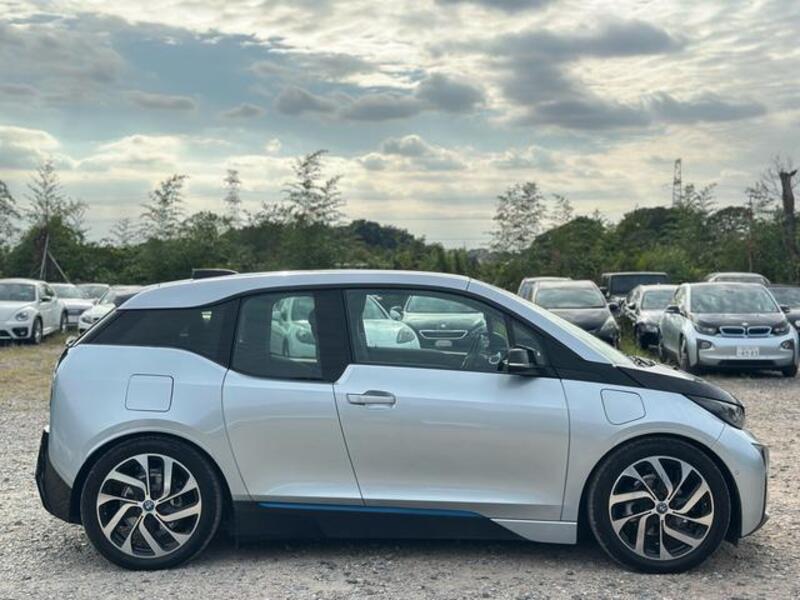 i3