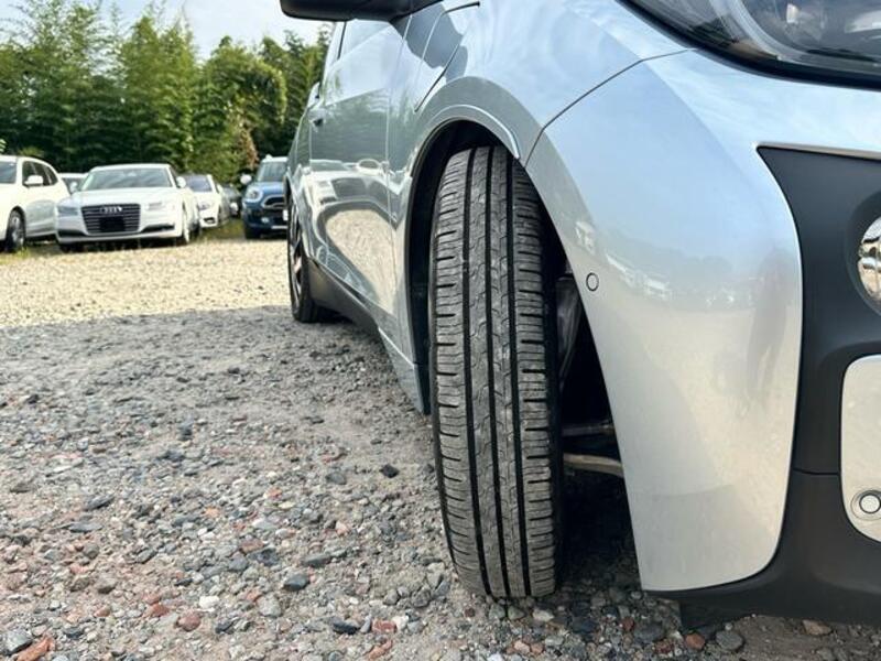 i3