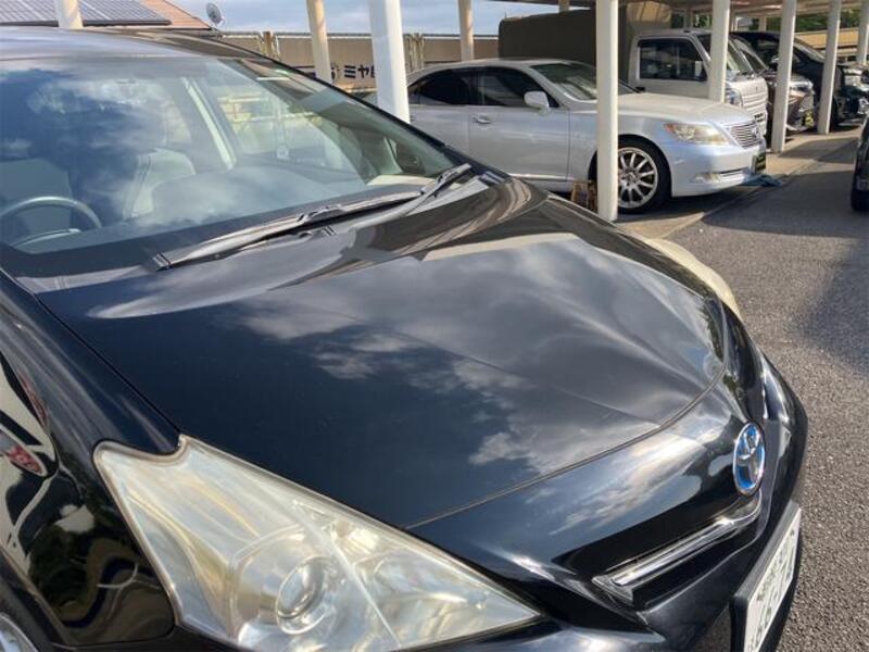PRIUS ALPHA