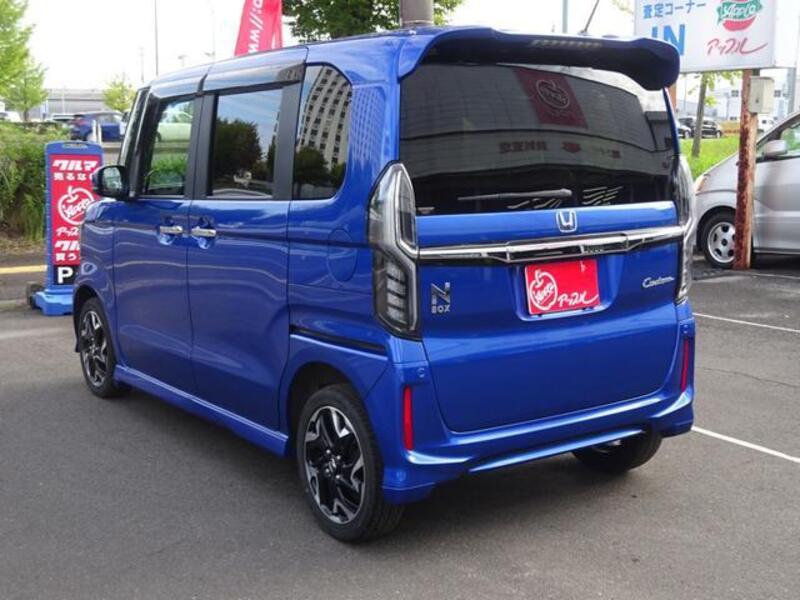 N BOX CUSTOM
