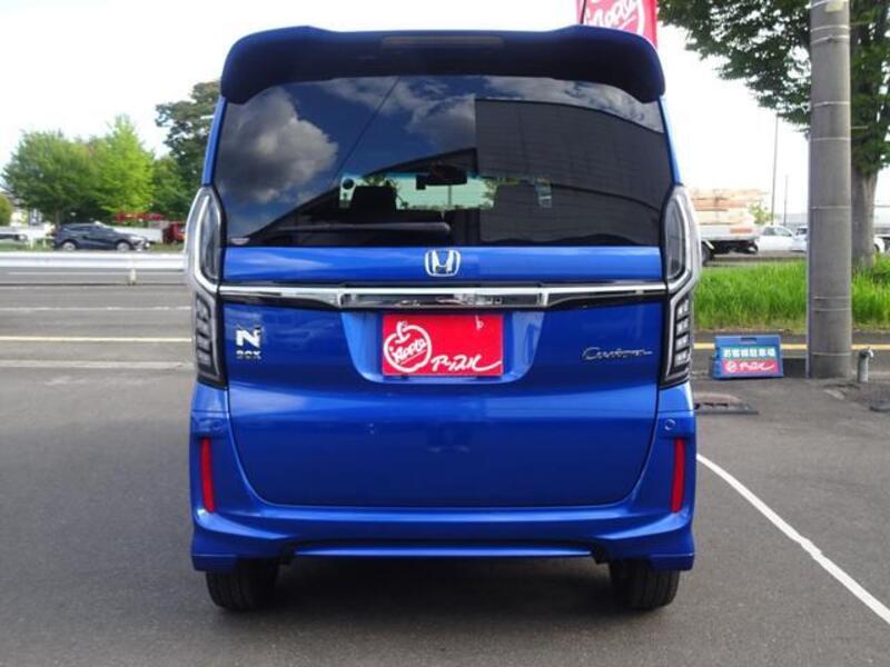 N BOX CUSTOM