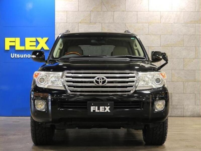 LAND CRUISER