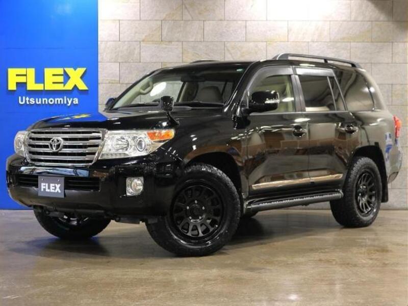 TOYOTA LAND CRUISER