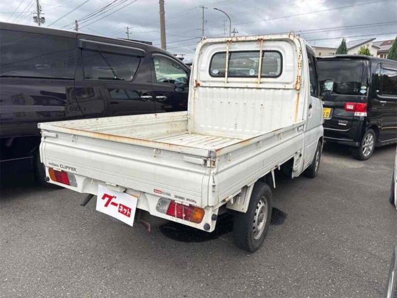 CLIPPER TRUCK