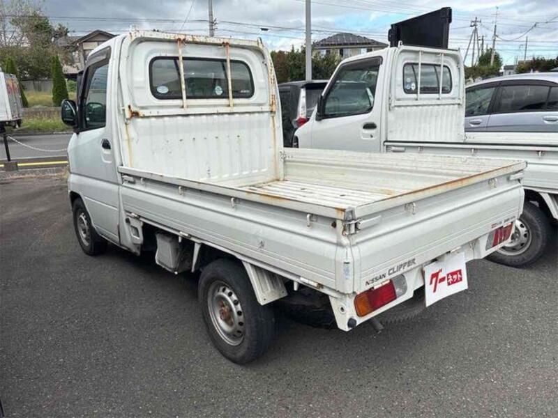 CLIPPER TRUCK