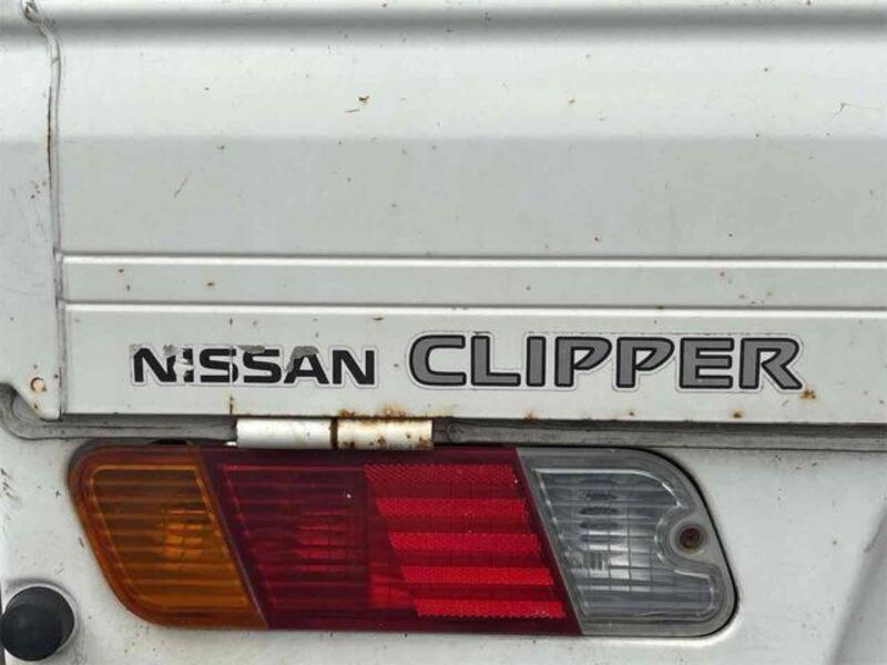 CLIPPER TRUCK