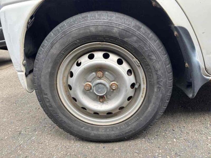 CLIPPER TRUCK