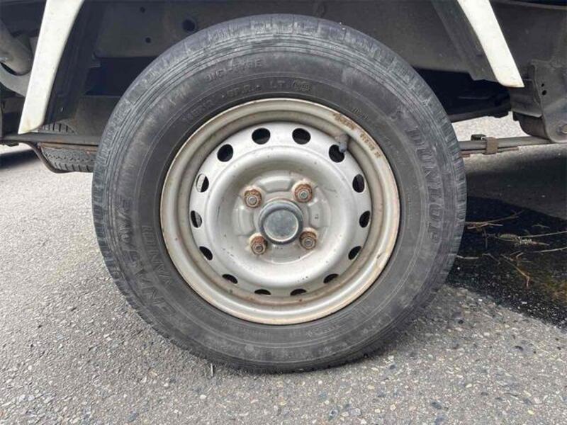 CLIPPER TRUCK
