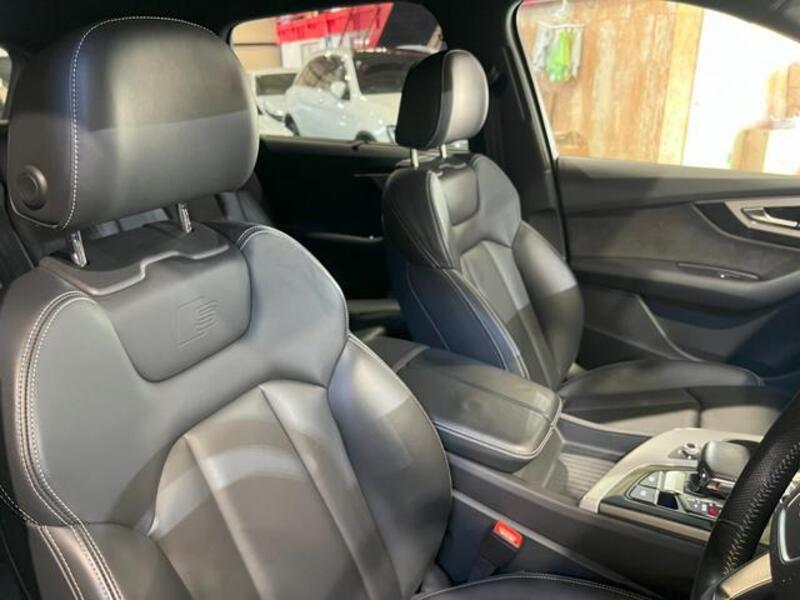 Q7