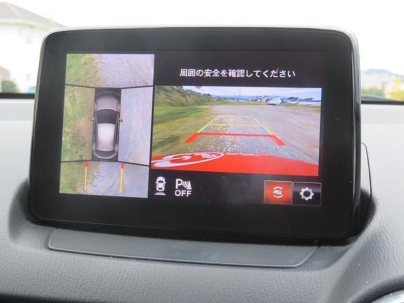 MAZDA2