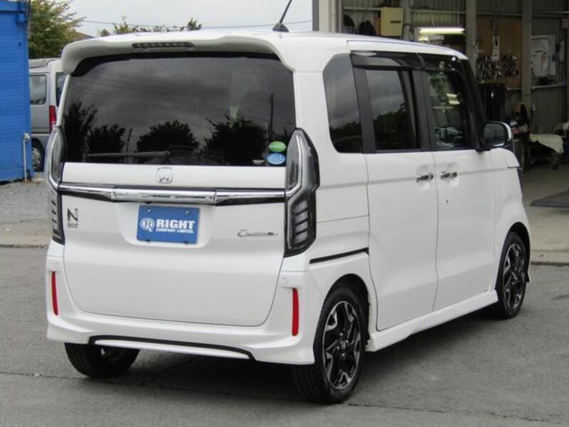 N BOX CUSTOM