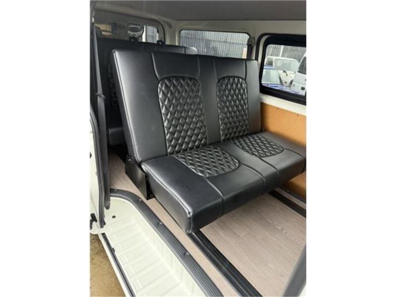 HIACE VAN-0