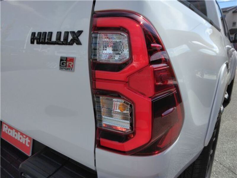 HILUX