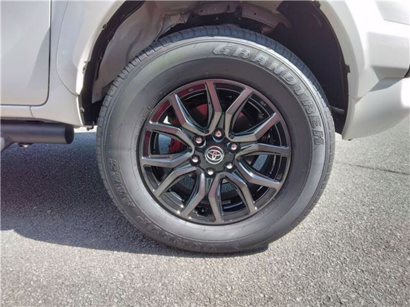 HILUX