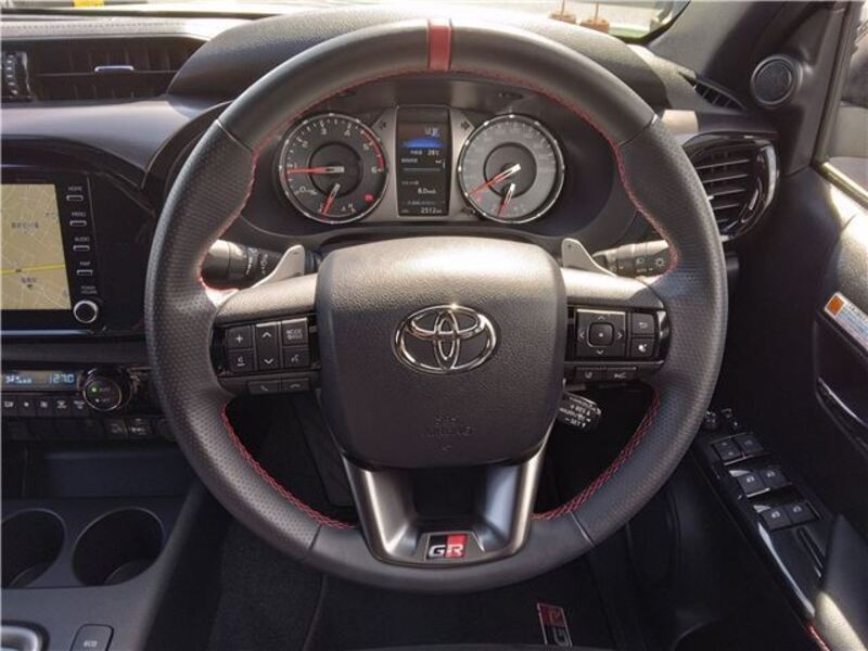 HILUX