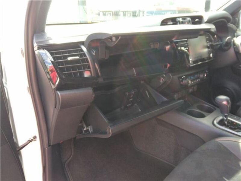 HILUX