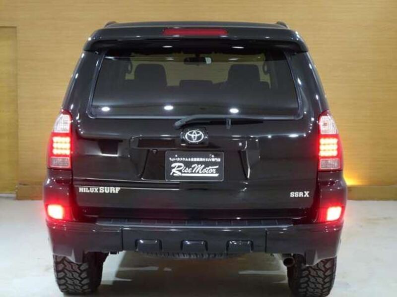 HILUX SURF