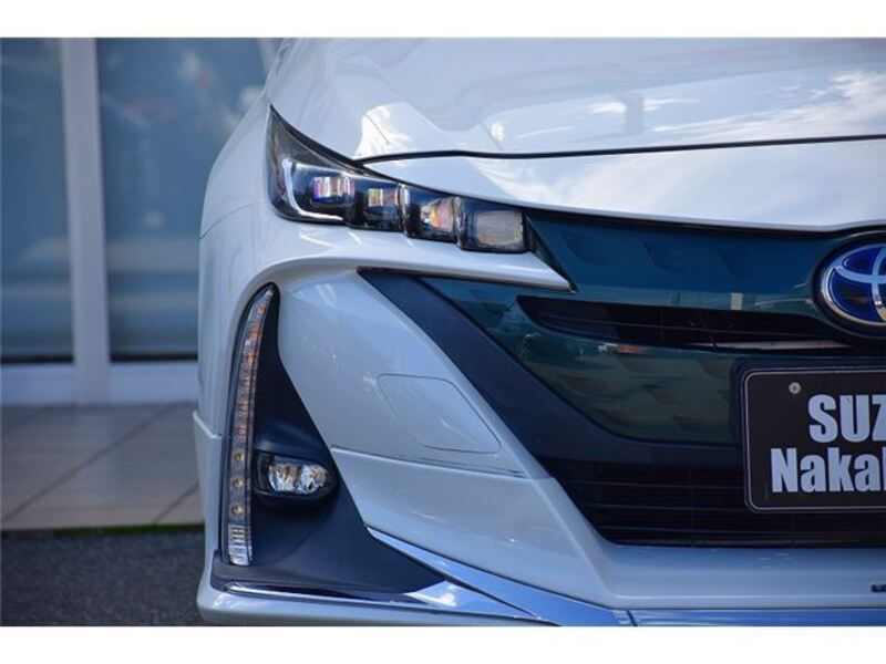 PRIUS PHV