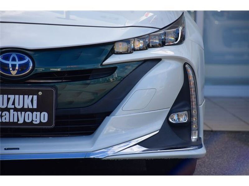 PRIUS PHV
