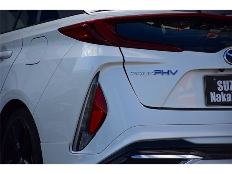 PRIUS PHV