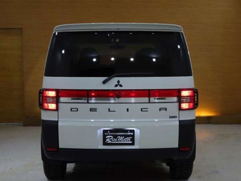 DELICA D5