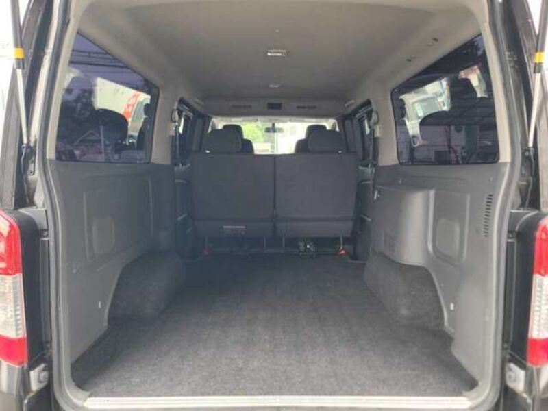 NV350 CARAVAN