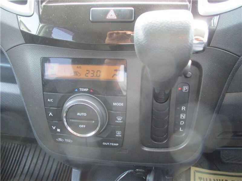 DELICA D2