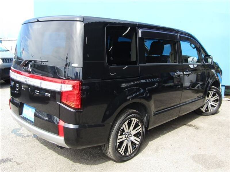 DELICA D5