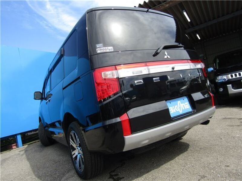 DELICA D5