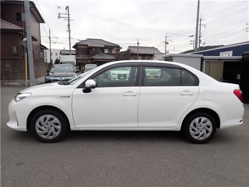 COROLLA AXIO