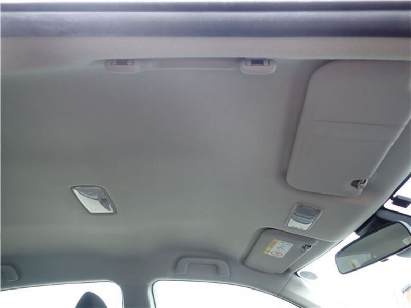 COROLLA AXIO