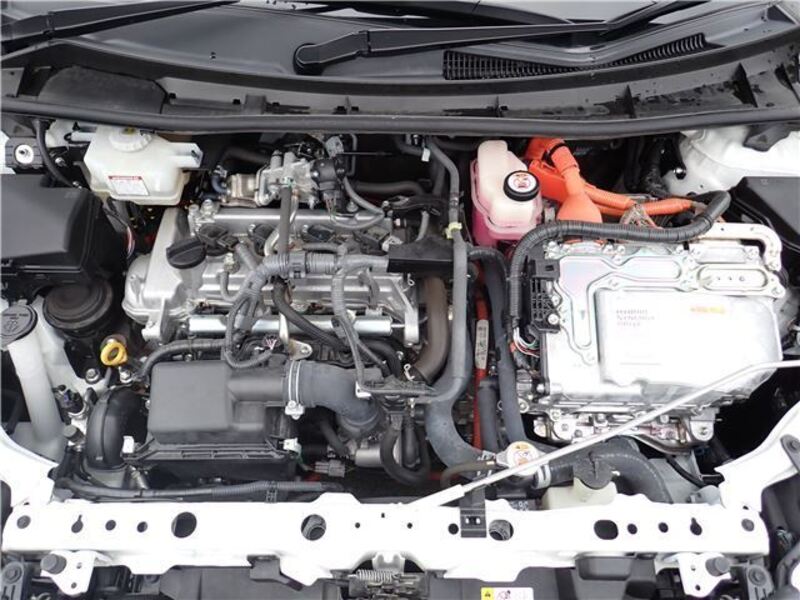 COROLLA AXIO