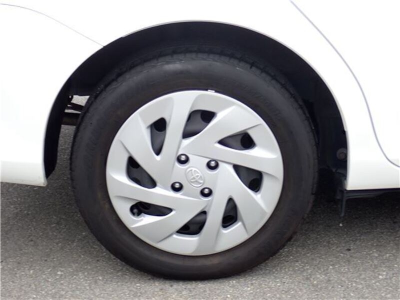 COROLLA AXIO