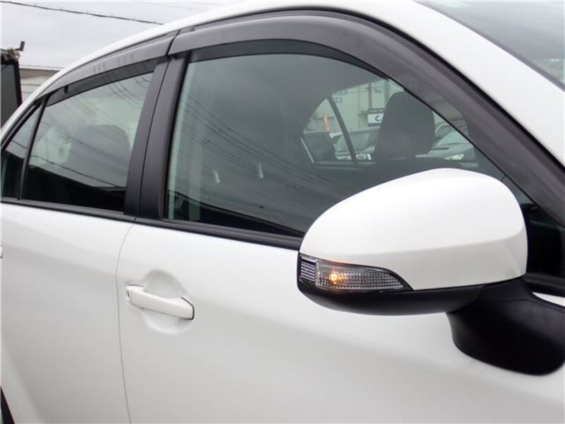 COROLLA AXIO