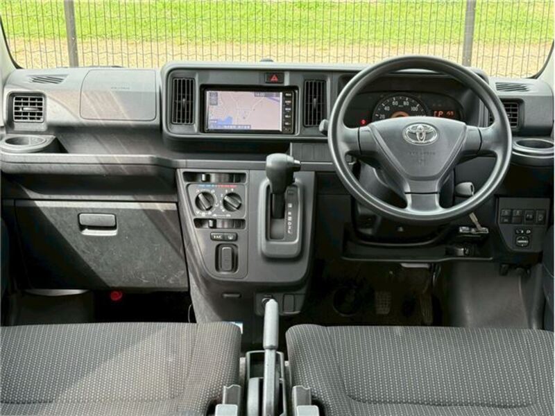 PIXIS VAN
