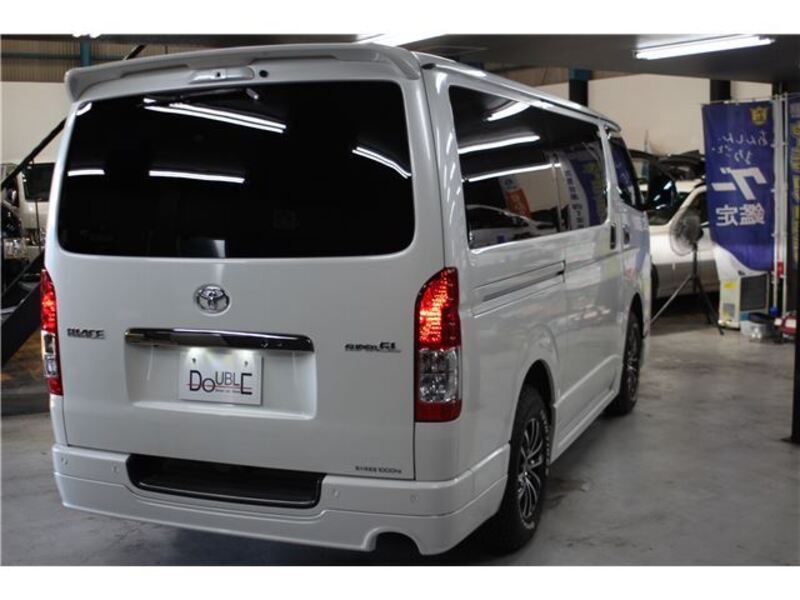 HIACE VAN