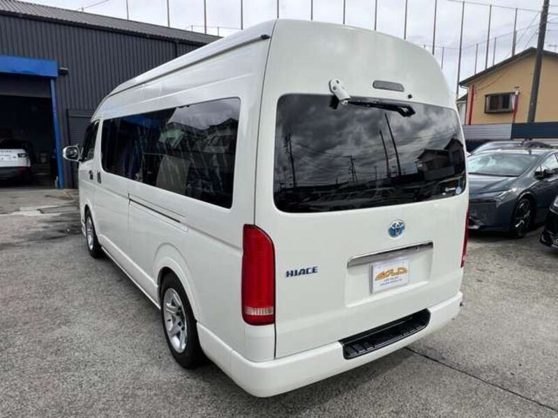 HIACE VAN
