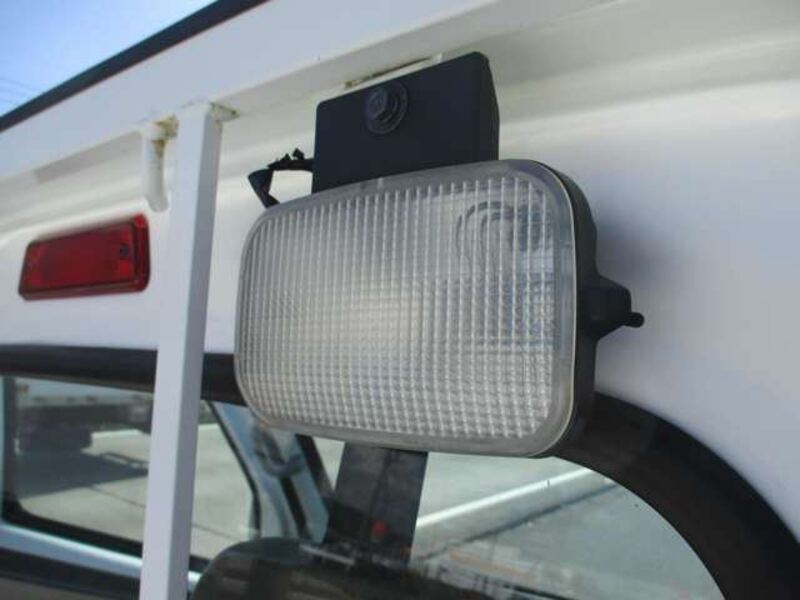 MINICAB TRUCK