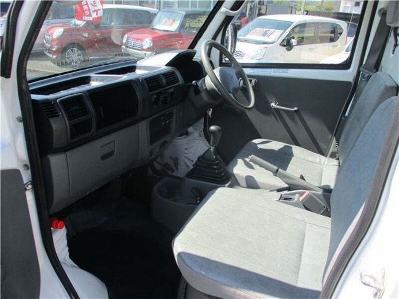 MINICAB TRUCK