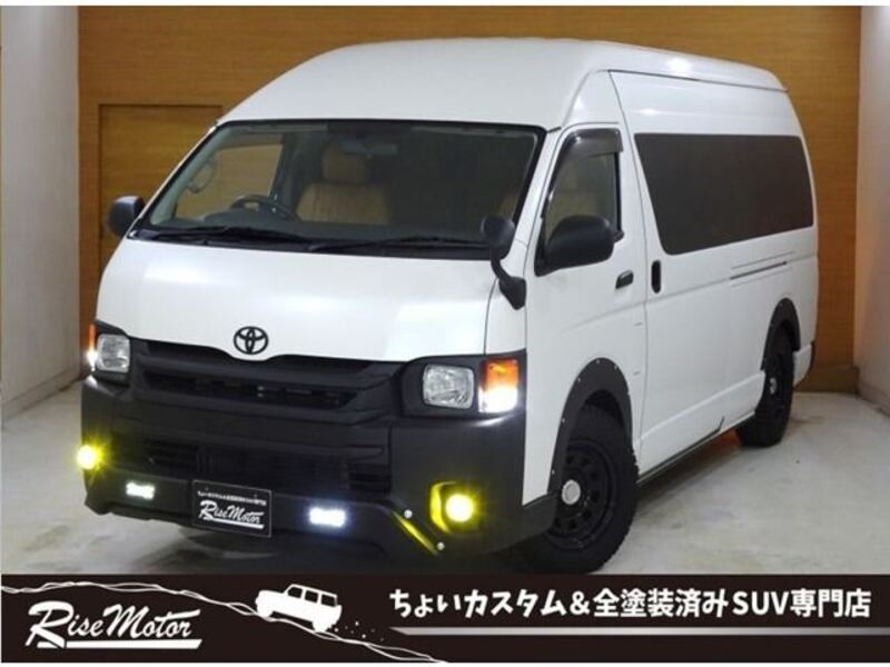 TOYOTA HIACE