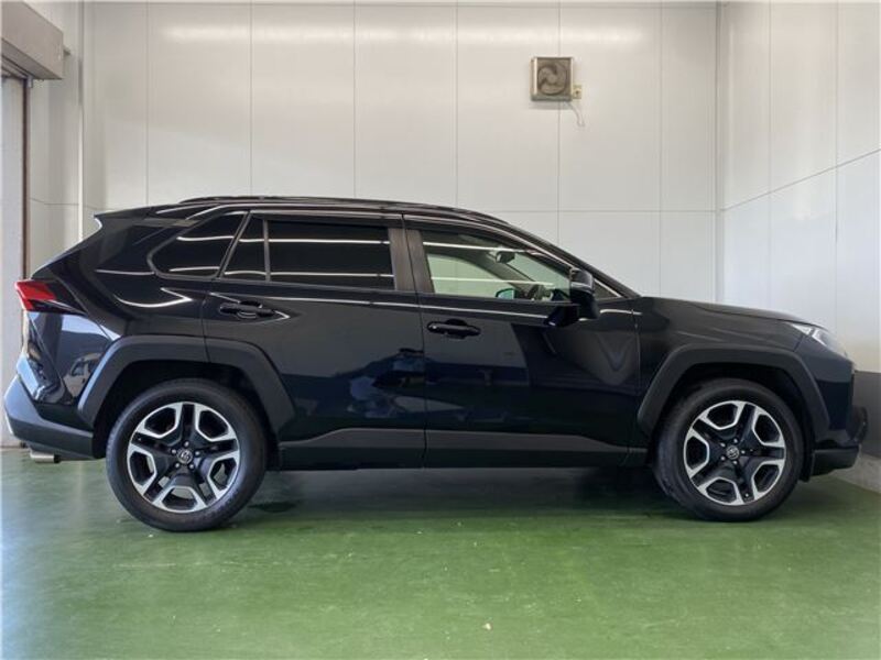 RAV4