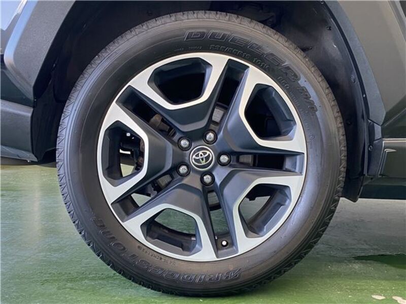 RAV4