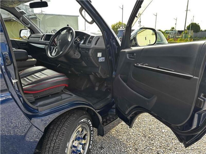HIACE VAN