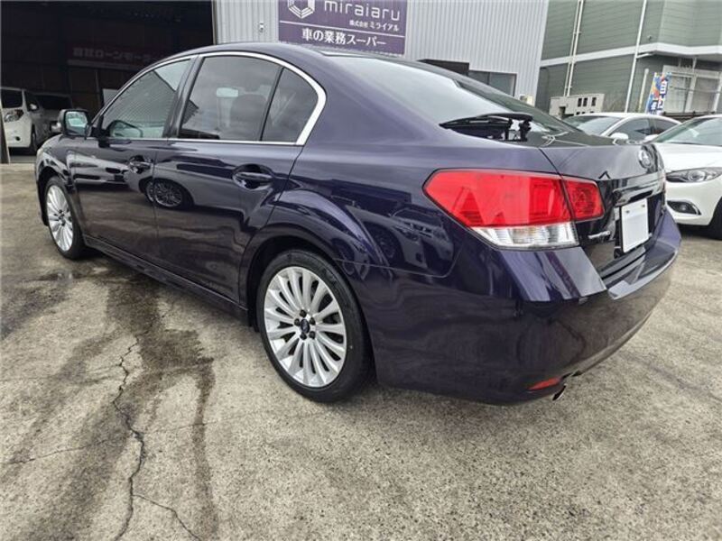 LEGACY B4