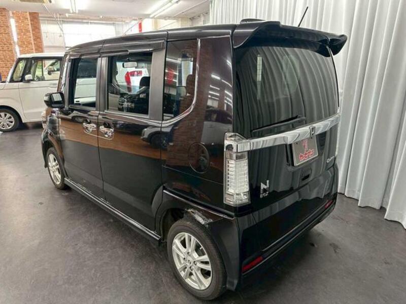 N BOX CUSTOM