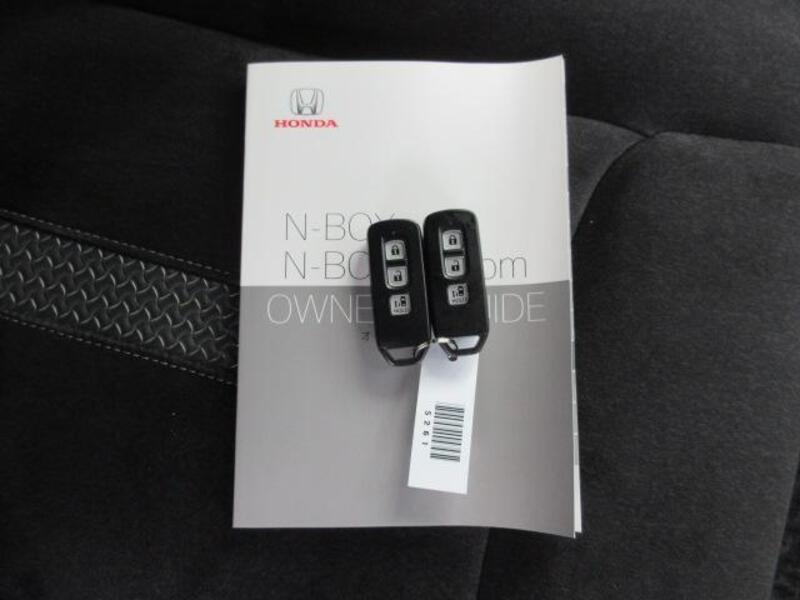 N BOX CUSTOM