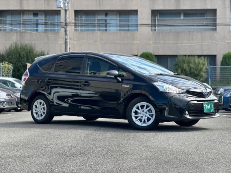 PRIUS ALPHA
