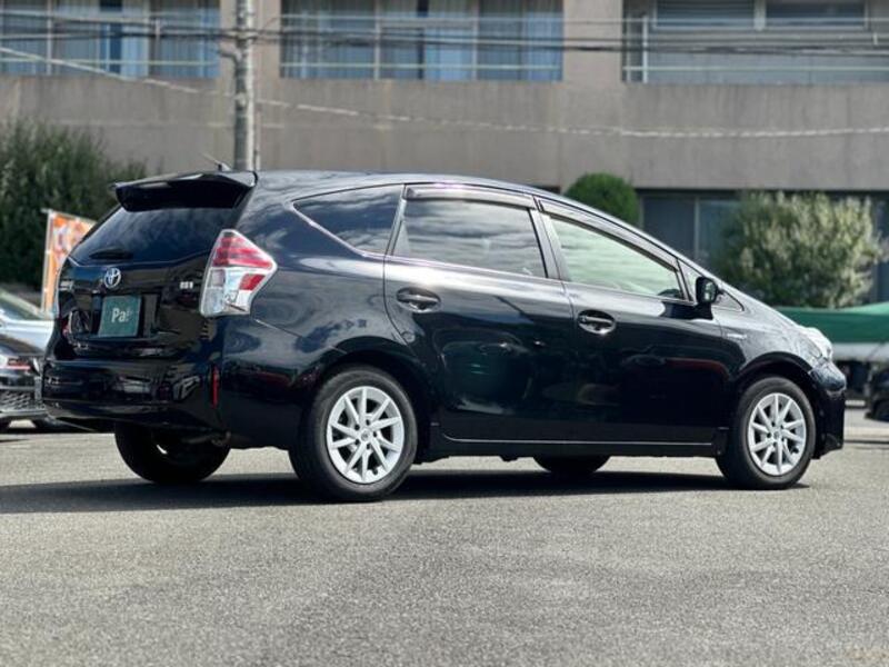 PRIUS ALPHA