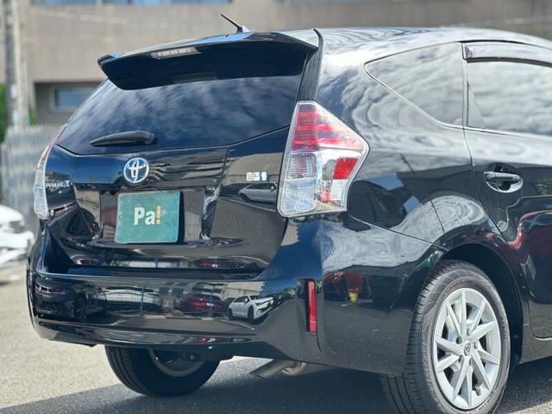 PRIUS ALPHA
